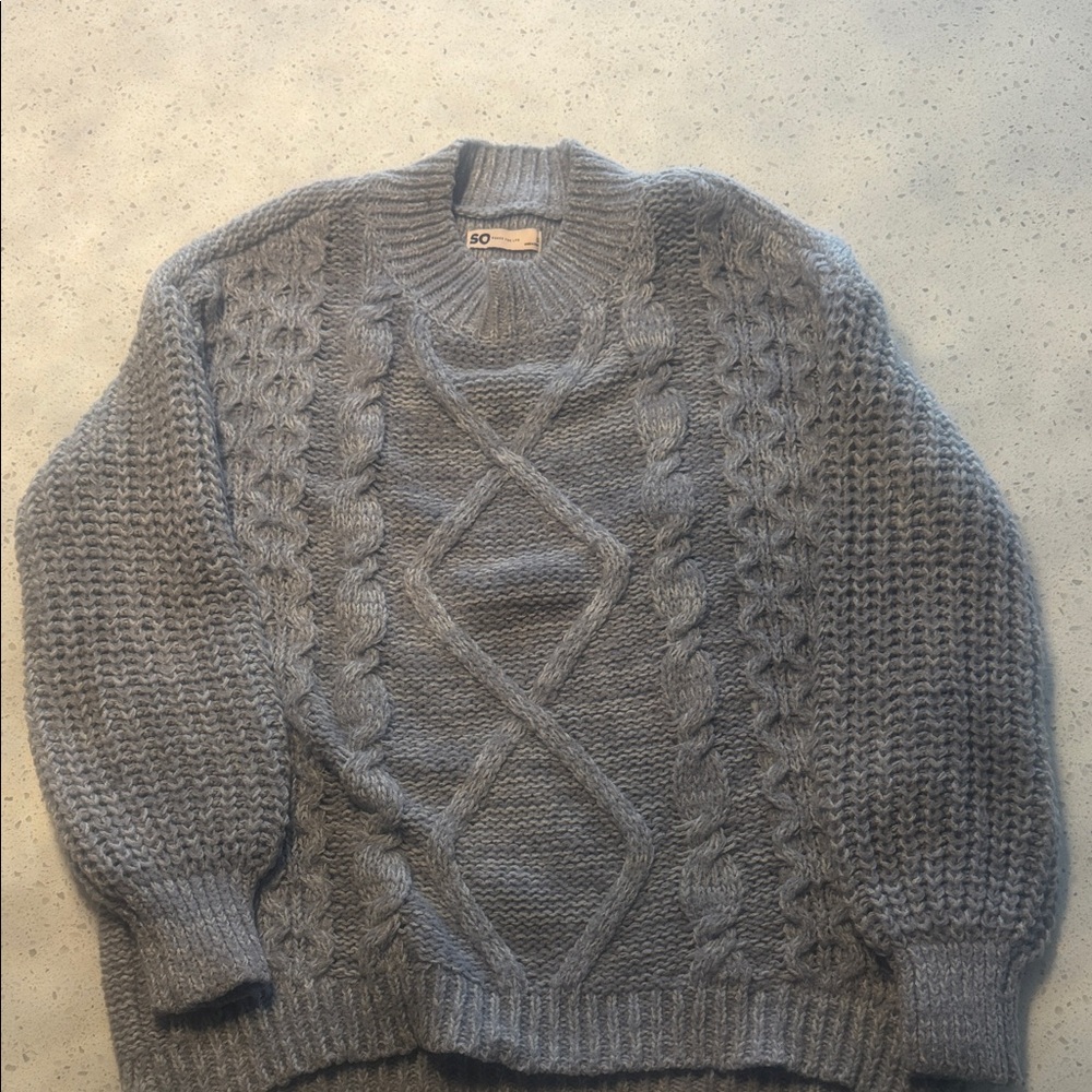 SO Men's Gray Cable Knit Crewneck Sweater